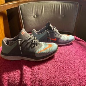 Nike tennis shoes, Turquoise and peach